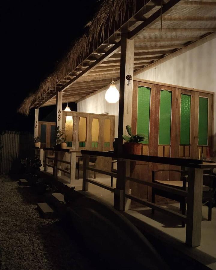 Vns Beachfront Guesthouse Toyapakeh Exterior photo